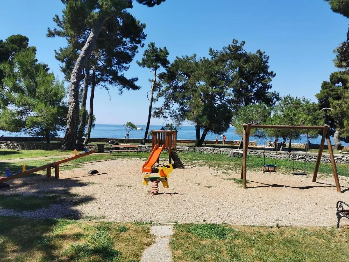 Nina Deluxe Superior 5 Star Apartment, Your Piece Of Heaven By The Sea & Park Novigrad Istria Lägenhet