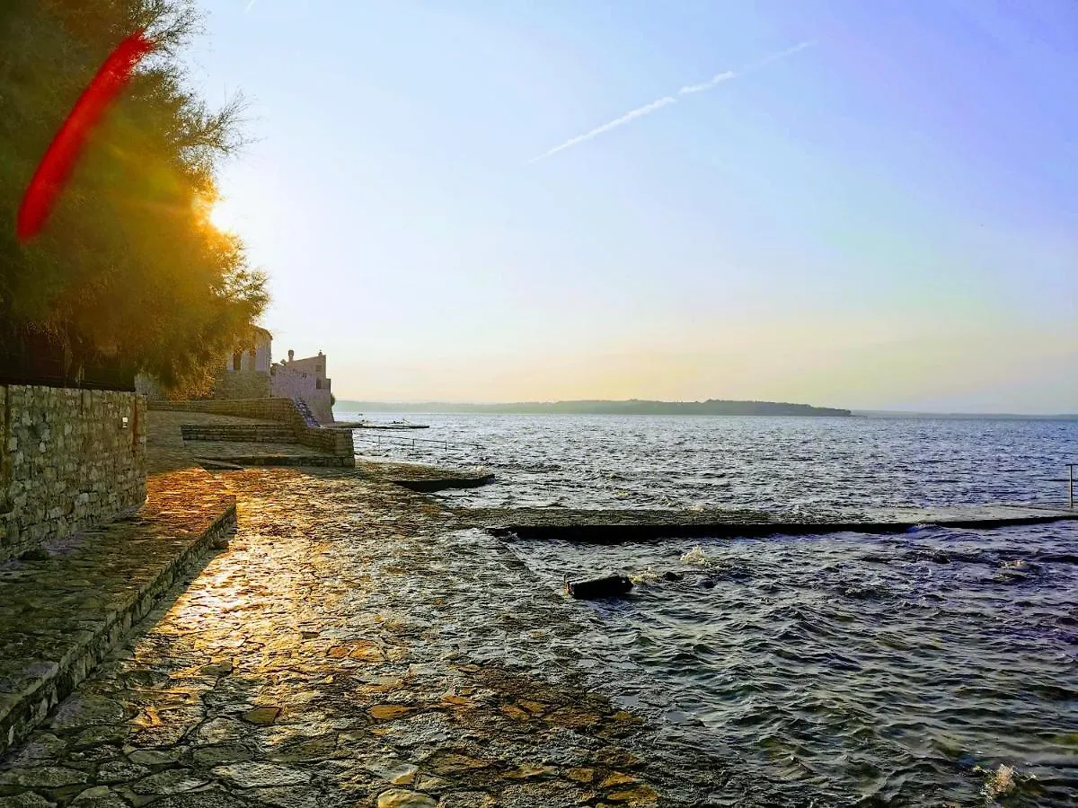 Nina Deluxe Superior 5 Star Apartment, Your Piece Of Heaven By The Sea & Park Novigrad Istria 0*,